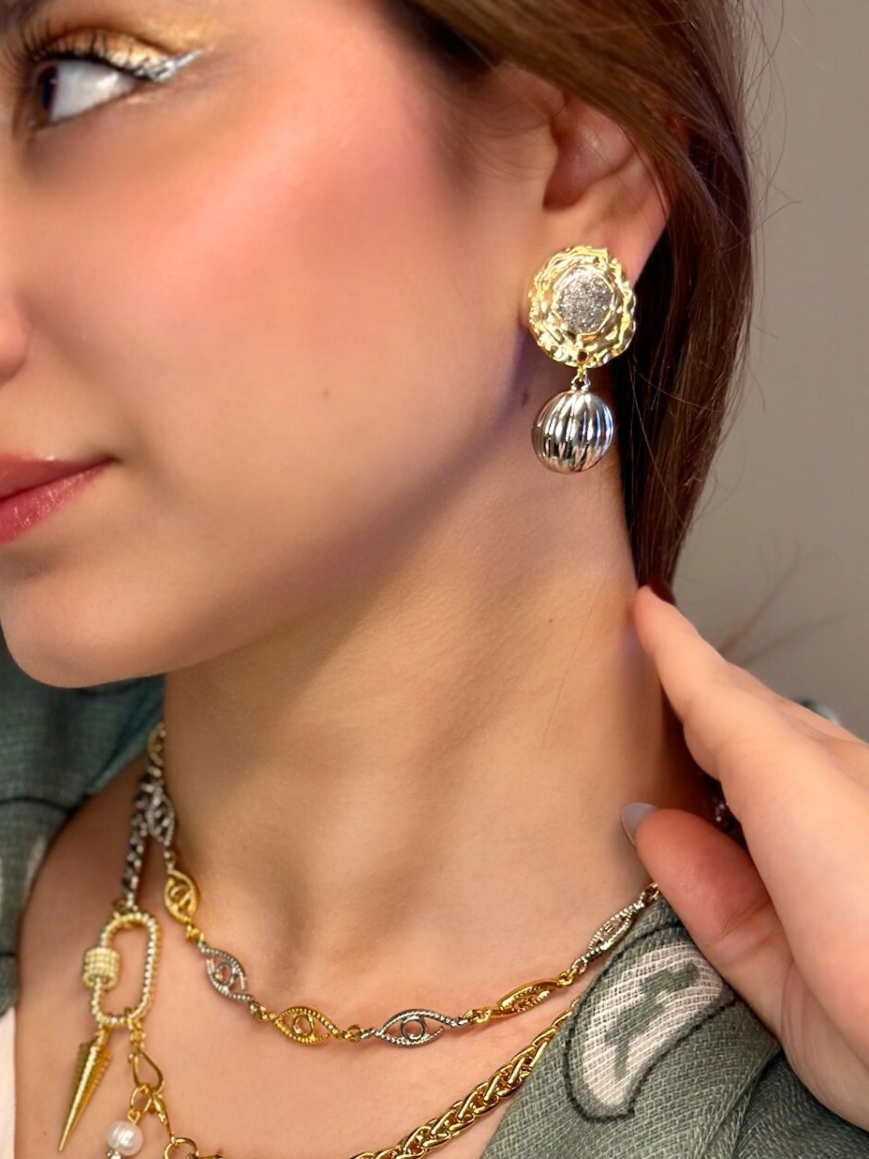 RADIANT ROMANCE EARRINGS