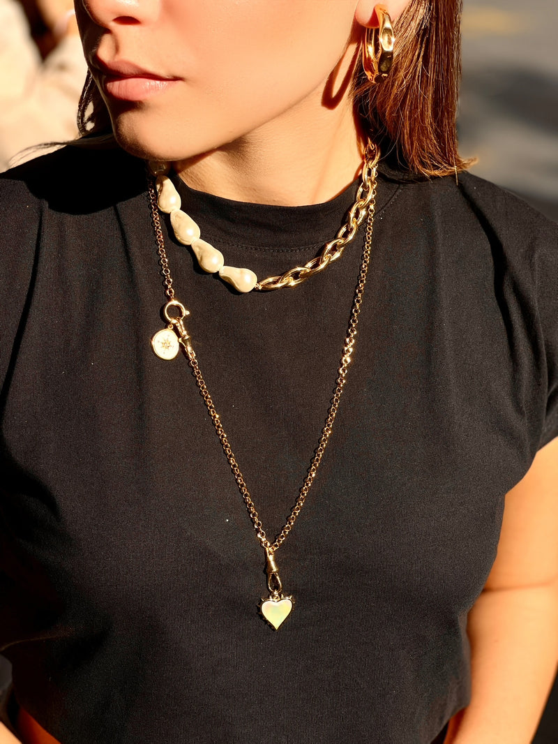 AMOUR MOTHER OF PEARL CHAIN NECKLACE