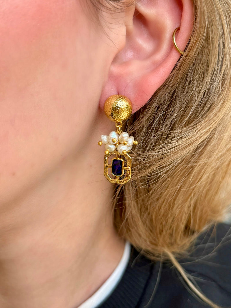 GRACE NAVY PEARL EARRINGS