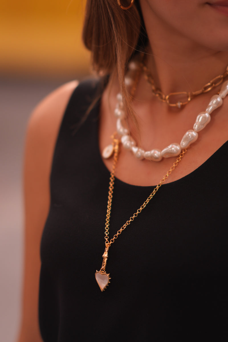 AMOUR MOTHER OF PEARL CHAIN NECKLACE